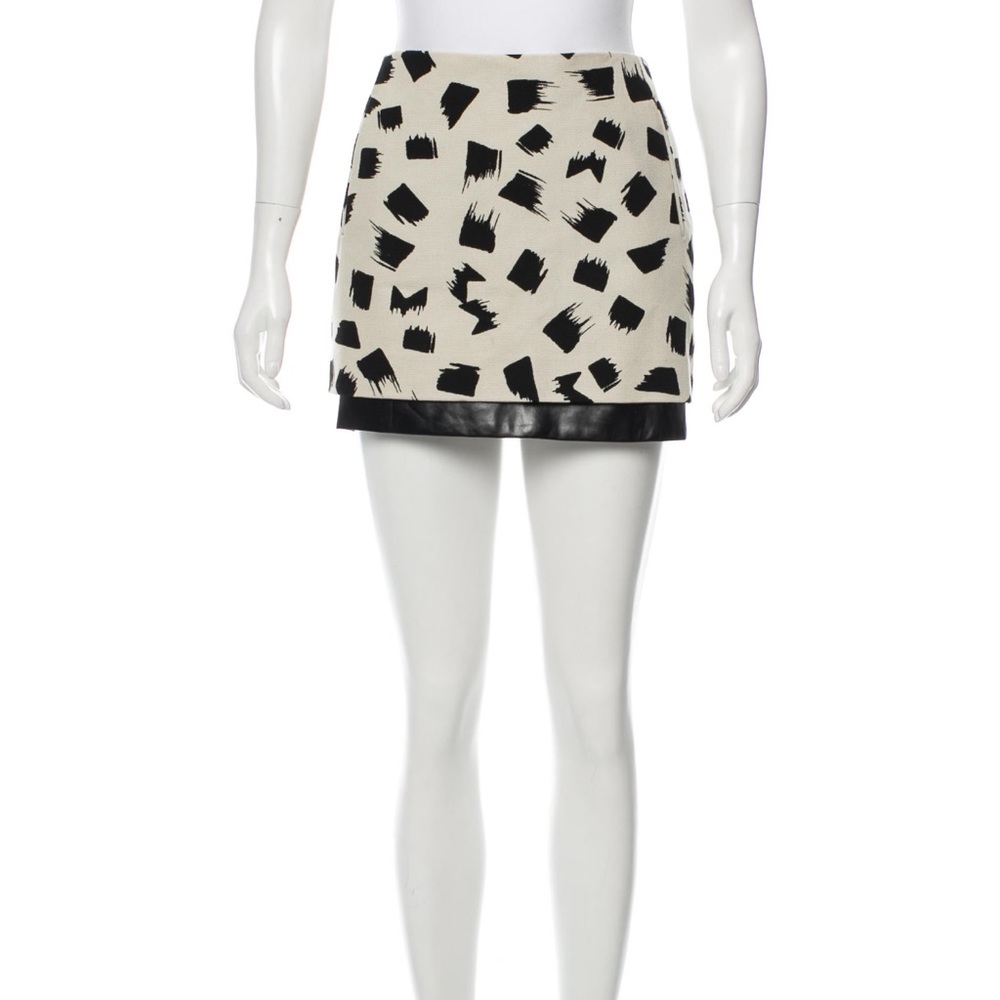 Diane von Furstenburg Black and Cream Patterned Skirt